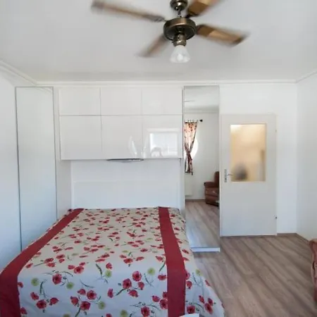 Centrum Apartman ヘーヴィーズ